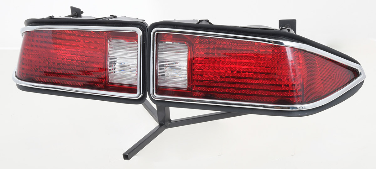 Classic Industries - 1974-77 Camaro Taillight Lens Assembly