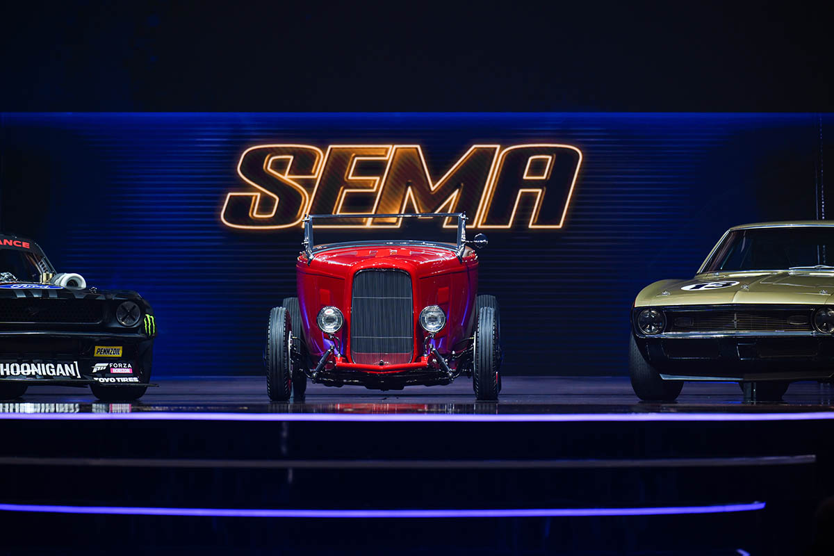 Woman singing the national anthem