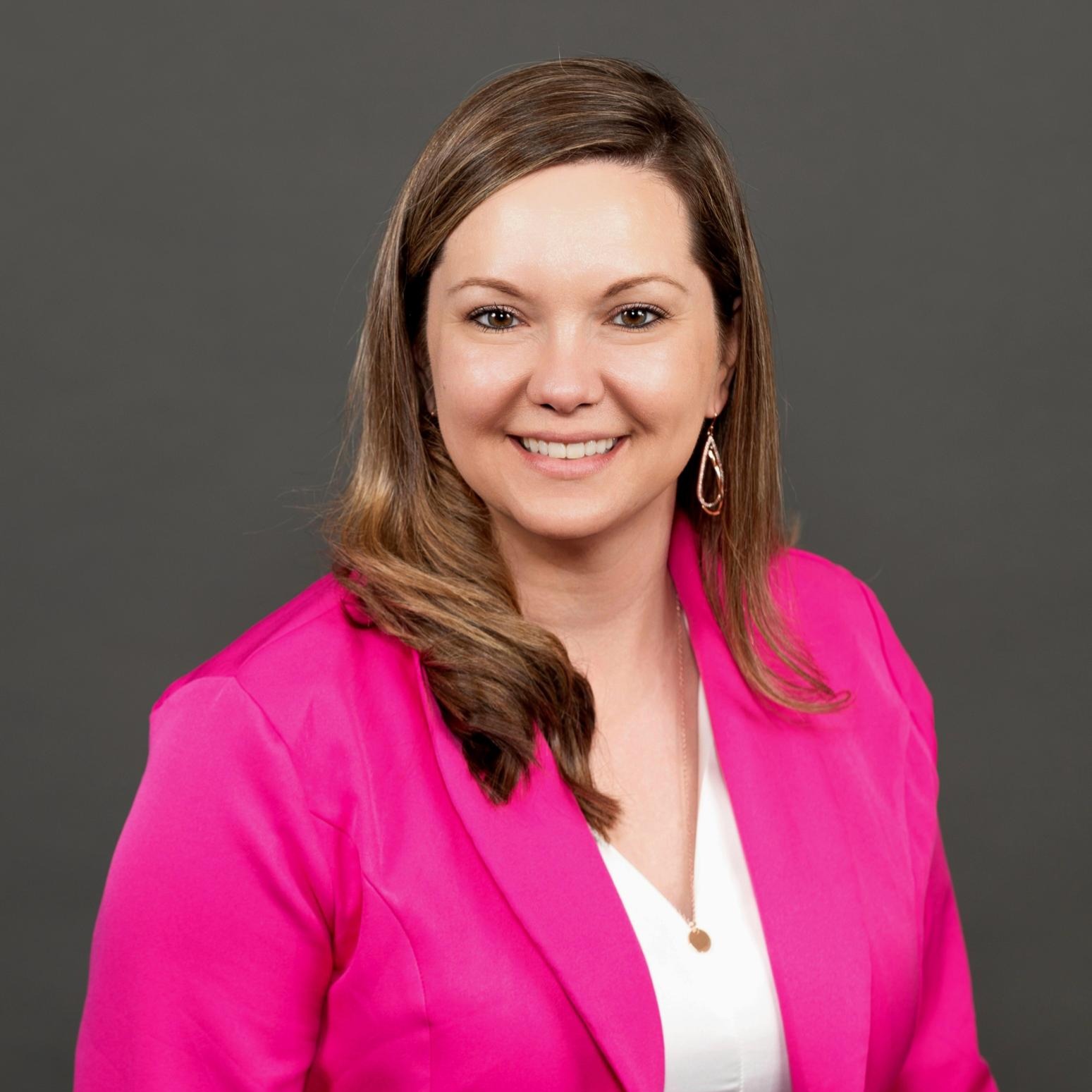 headshot of Cassie Selby