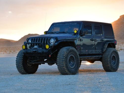 Westin Automotive 2021 Jeep Wrangler JL in desert at sunset